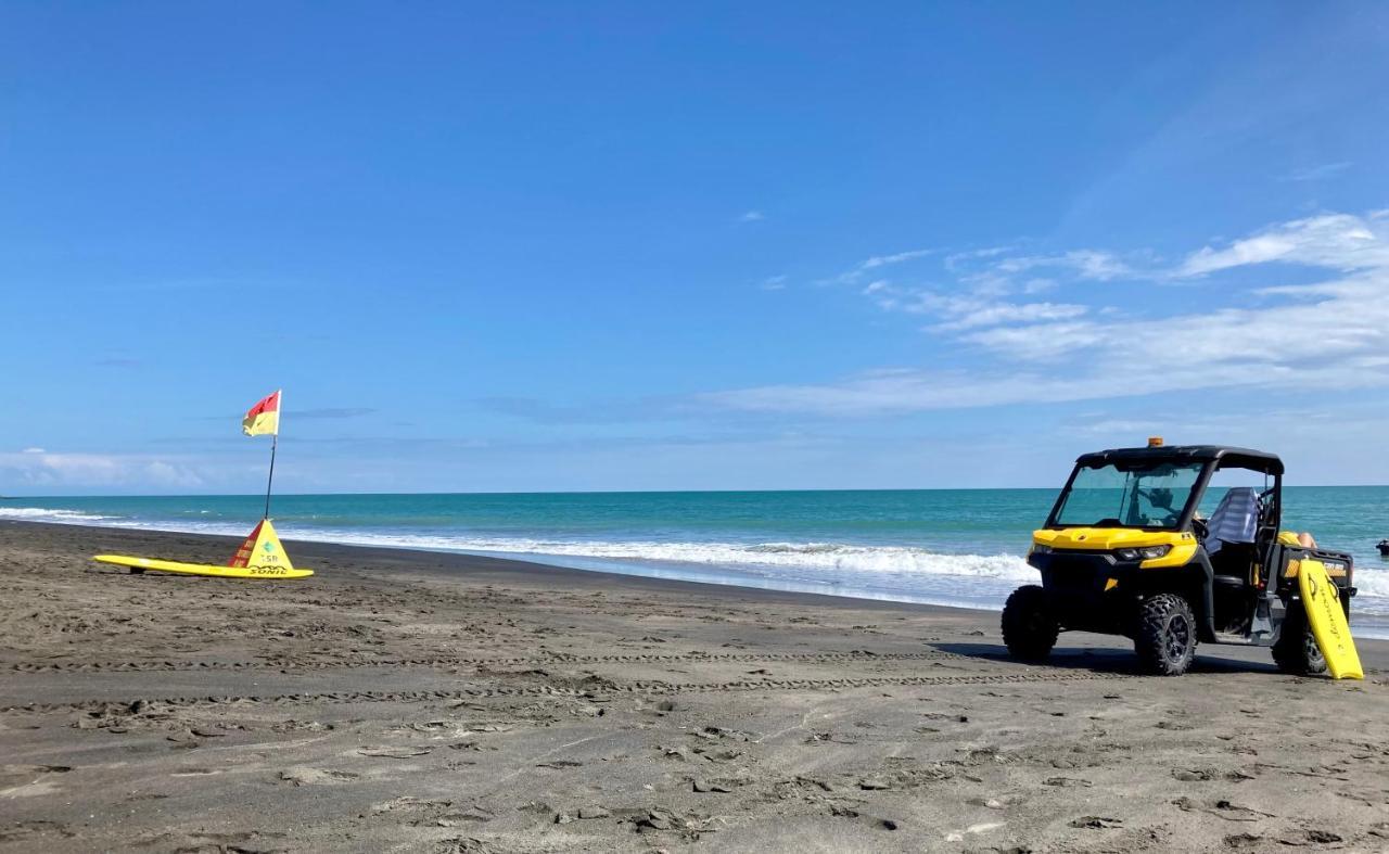 Le Riva Bed And Breakfast By The Beach Уангануй Екстериор снимка