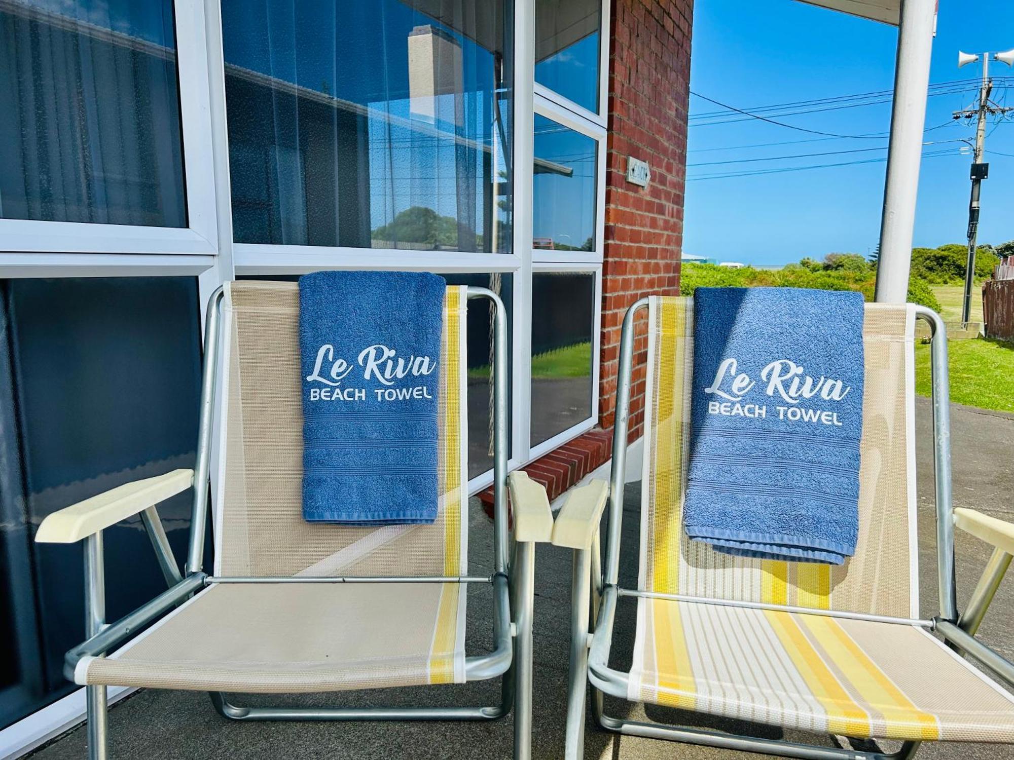 Le Riva Bed And Breakfast By The Beach Уангануй Екстериор снимка