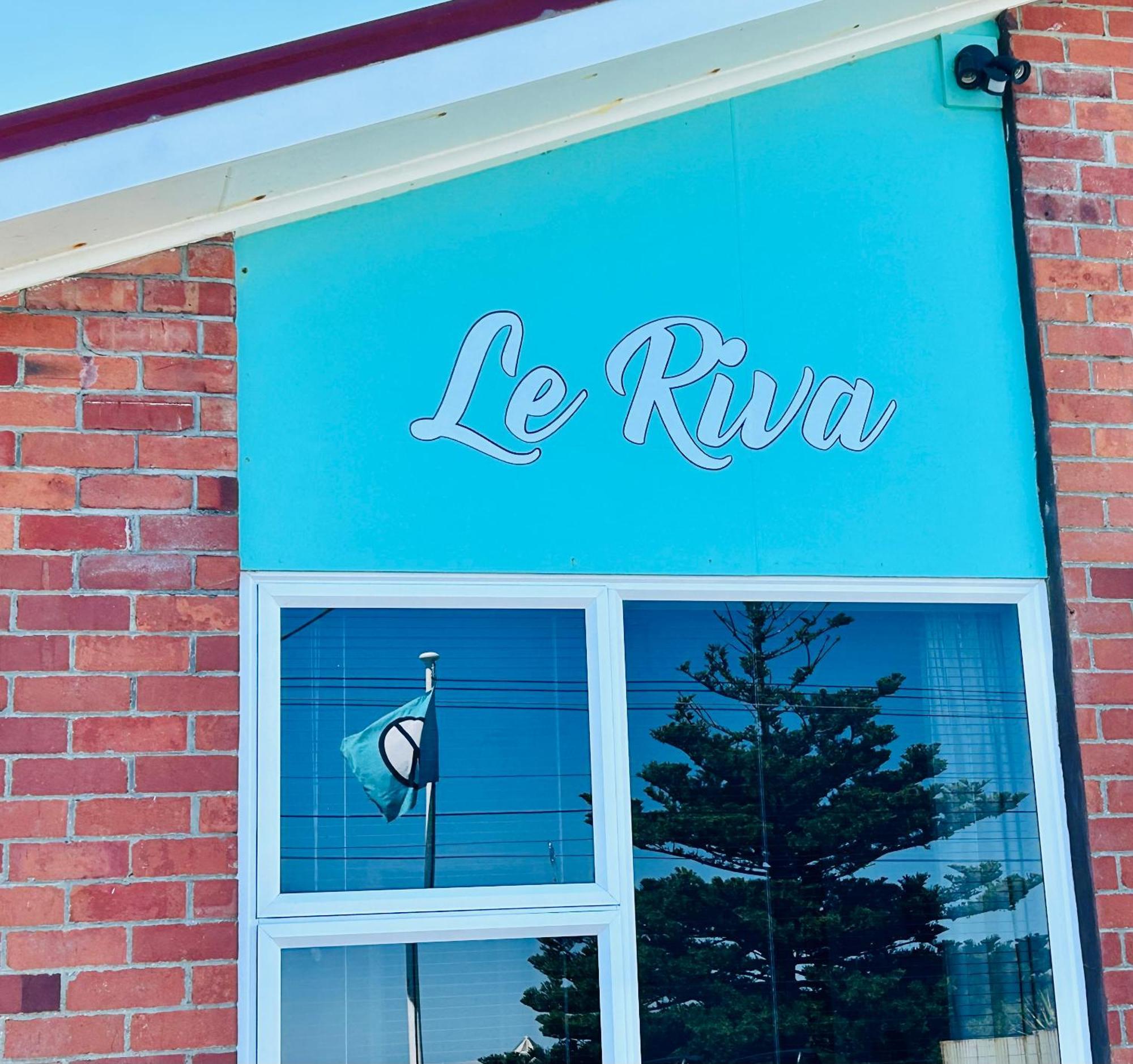 Le Riva Bed And Breakfast By The Beach Уангануй Екстериор снимка
